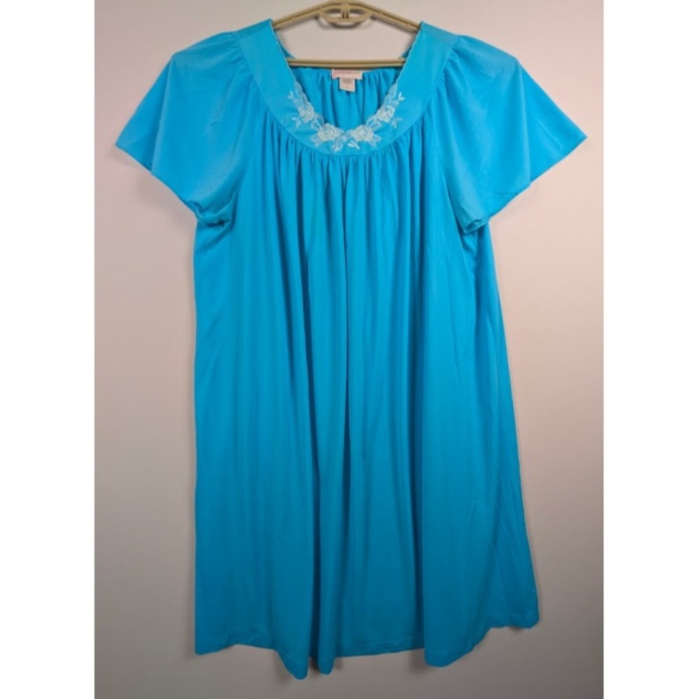 Shadowline Nightgown Womens 3X Aqua Blue Floral Embroidery Short Sleeve Nylon